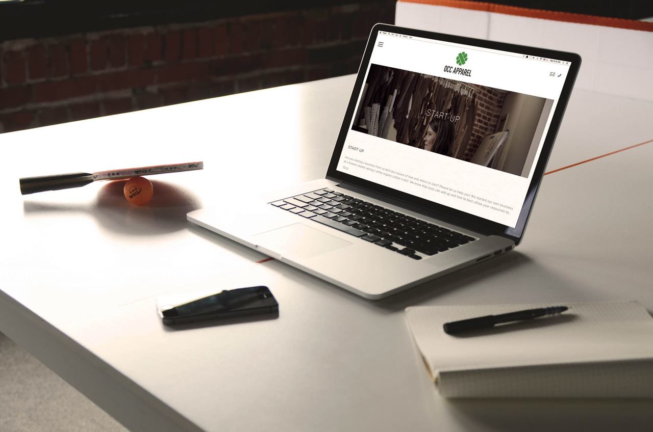 Free-Macbook-Pro-Mockup-2_mini 1-Free-Macbook-Pro-Mockup-2_mini